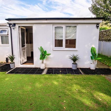 Little Garden View Apartment St Albans Exterior photo